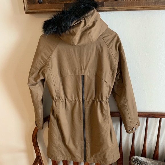 Tan/brown and black hooded fur parka - Picture 5 of 5